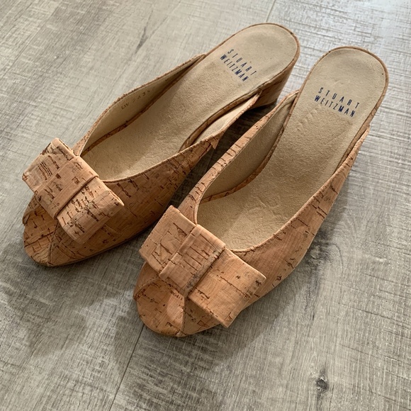 Stuart Weitzman Candy Natural Cork Bow Wedges - Picture 4 of 4